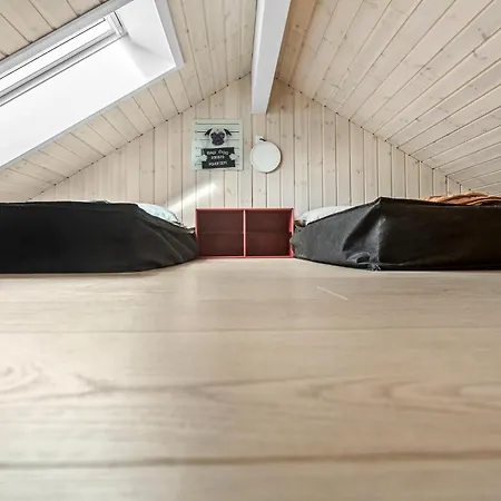 펜션 Lovely In Idestrup With Sauna *